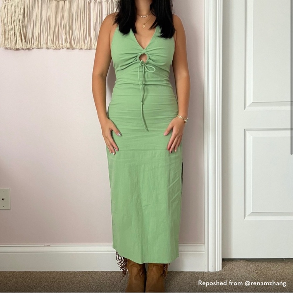 Abercrombie and Fitch Halter Keyhole Midi dress